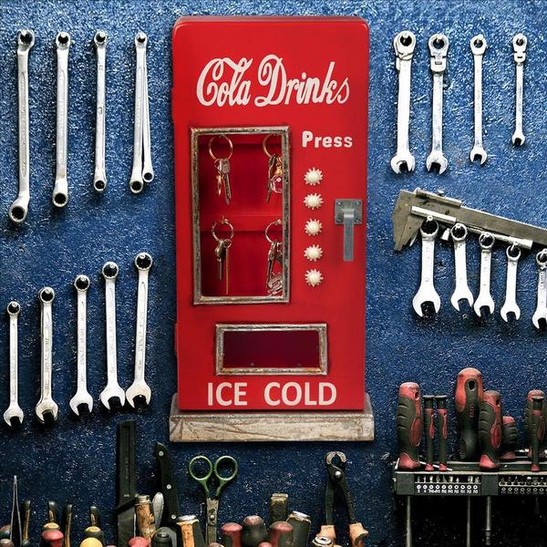 Design Toscano Retro 1950s Cold Drink Soda Pop Machine Key Cabinet SY5842
